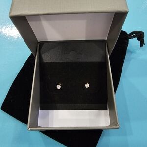 NWT Elegant Gold Stud Earrings